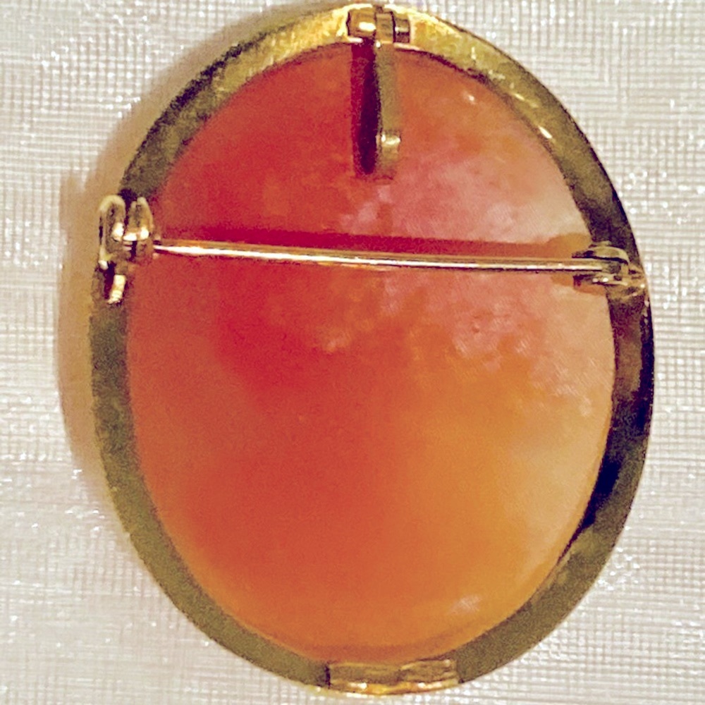 18k Antique Gold Carved Shell Cameo - Picture 2 of 5